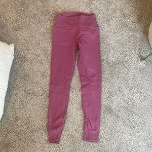 Alo airbrush raspberry legging, size S
